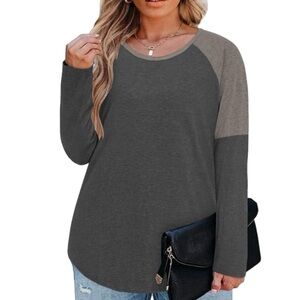 NWT Women’s Plus Size Lightweight Long Sleeve Charcoal and Heather Gray Tunic
